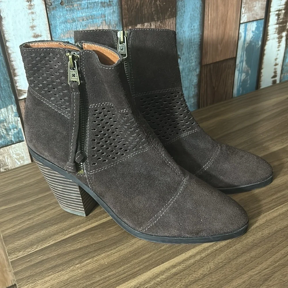 Lucky brand 8 leatherr zip ankle boots - Picture 3 of 14